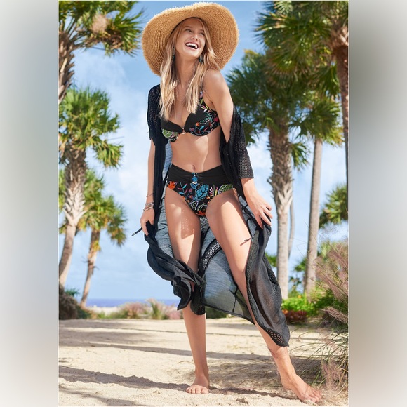 Venus || Sally Moderate Coverage Bikini (Bottoms: 8 Top: 32DD/34D/36C) - Picture 1 of 13